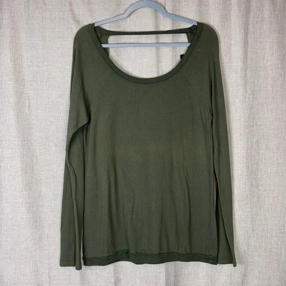 Chaser Olive‎ Green U-Neck Waffle Knit Top NEW